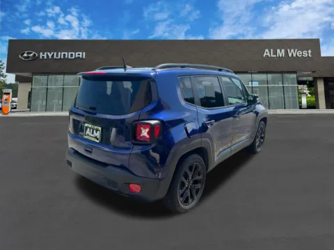 More photos of 2018 Jeep Renegade Latitude at ALM Hyundai West, GA