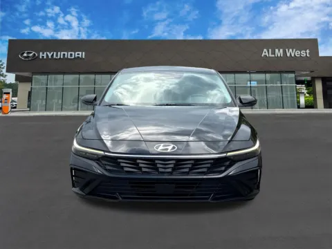 Photos of 2025 Hyundai Elantra Limited for sale in Lithia Springs, GA at ALM Hyundai West