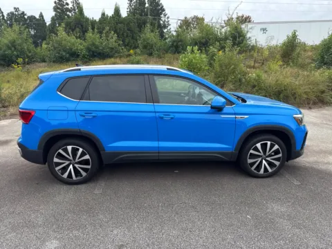 More photos of 2023 Volkswagen Taos 1.5T SE at ALM Hyundai West, GA