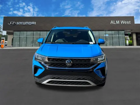 Photos of 2023 Volkswagen Taos 1.5T SE for sale in Lithia Springs, GA at ALM Hyundai West