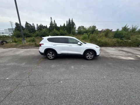 More photos of 2022 Hyundai Santa Fe SE at ALM Hyundai West, GA