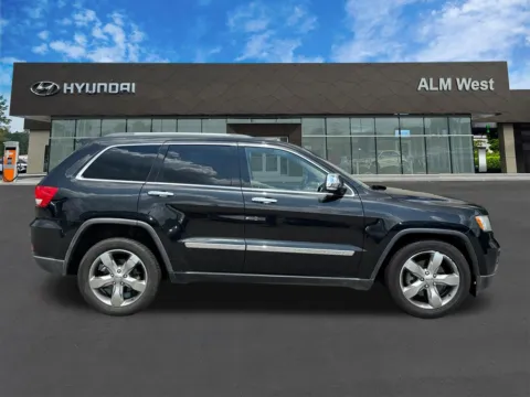 More photos of 2011 Jeep Grand Cherokee Limited at ALM Hyundai West, GA