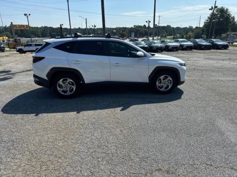 More photos of 2022 Hyundai Tucson SEL at ALM Hyundai West, GA