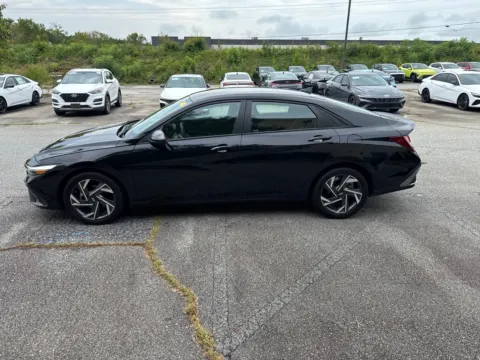 Photos of 2025 Hyundai Elantra SEL Sport for sale in Lithia Springs, GA at ALM Hyundai West