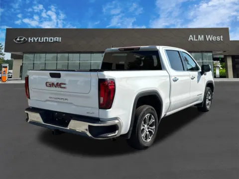 More photos of 2025 GMC Sierra 1500 SLT at ALM Hyundai West, GA