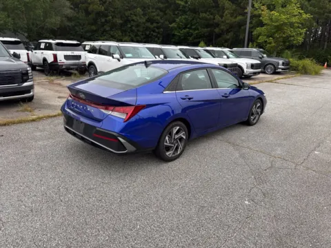 More photos of 2025 Hyundai Elantra SEL Convenience at ALM Hyundai West, GA