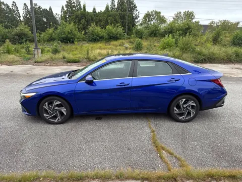 Photos of 2025 Hyundai Elantra SEL Convenience for sale in Lithia Springs, GA at ALM Hyundai West