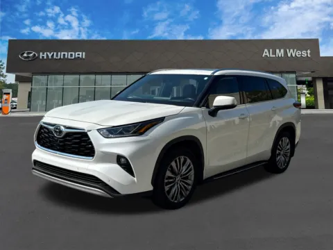 White 2021 Toyota Highlander Platinum for sale in Lithia Springs, GA