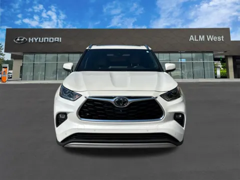 Photos of 2021 Toyota Highlander Platinum for sale in Lithia Springs, GA at ALM Hyundai West