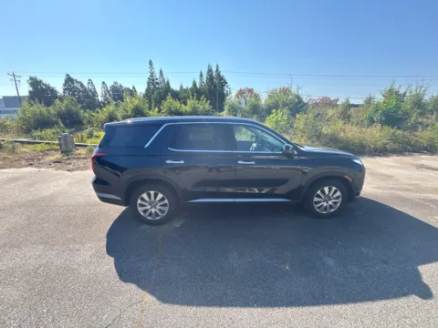 More photos of 2025 Hyundai Palisade SEL at ALM Hyundai West, GA
