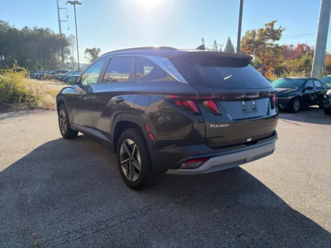 More photos of 2025 Hyundai Tucson SEL at ALM Hyundai West, GA