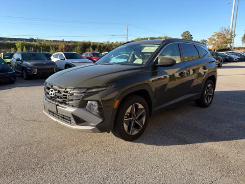 Photos of 2025 Hyundai Tucson SEL for sale in Lithia Springs, GA at ALM Hyundai West