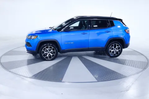 More photos of 2025 Jeep Compass Limited at ALM Hyundai West, GA
