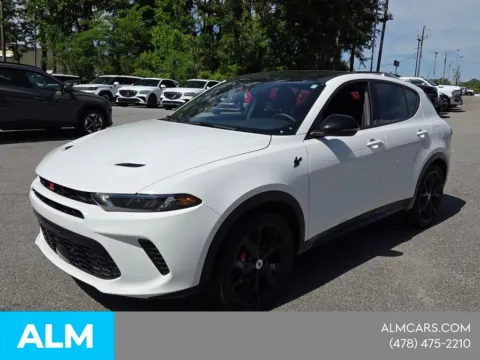 Another view of 2025 Dodge Hornet R/T Plus for sale in Macon, GA at ALM CDJR Macon