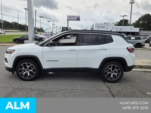 More photos of 2025 Jeep Compass Limited at ALM CDJR Macon, GA