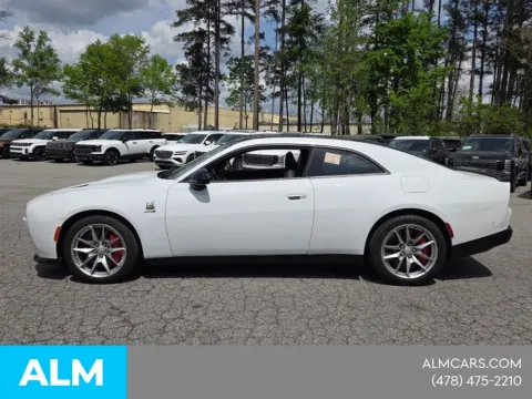 More photos of 2024 Dodge Charger R/T Scat Pack at ALM CDJR Macon, GA