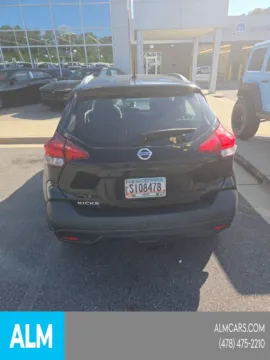 More photos of 2019 Nissan Kicks S at ALM CDJR Macon, GA