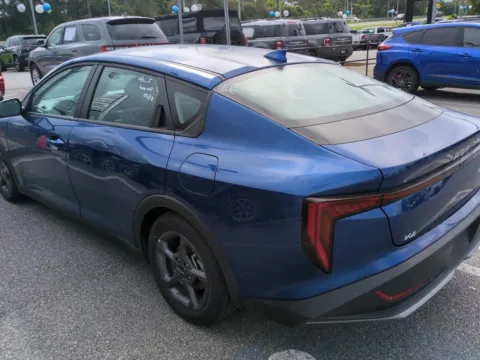 More photos of 2025 Kia K4 LXS at ALM CDJR Macon, GA