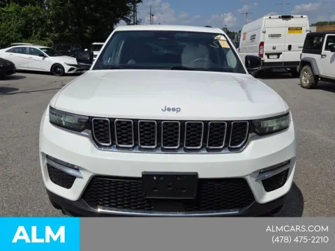 Photos of 2023 Jeep Grand Cherokee Limited for sale in Macon, GA at ALM CDJR Macon