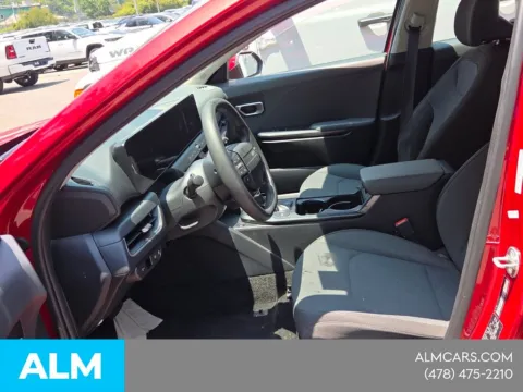 More photos of 2025 Kia K4 LXS at ALM CDJR Macon, GA