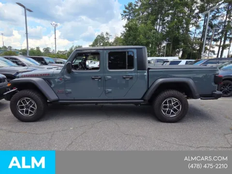 More photos of 2025 Jeep Gladiator Rubicon at ALM CDJR Macon, GA