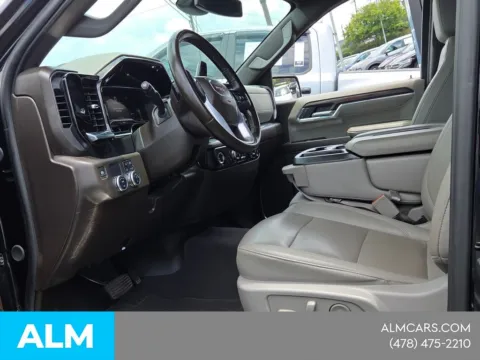 More photos of 2024 GMC Sierra 1500 SLT at ALM CDJR Macon, GA