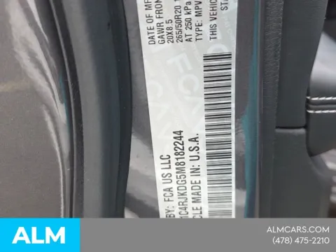 More photos of 2021 Jeep Grand Cherokee L Overland at ALM CDJR Macon, GA