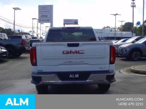 More photos of 2025 GMC Sierra 1500 SLT at ALM CDJR Macon, GA
