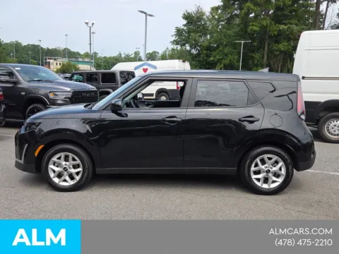 More photos of 2025 Kia Soul LX at ALM CDJR Macon, GA