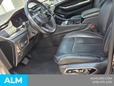 More photos of 2021 Jeep Grand Cherokee L Overland at ALM CDJR Macon, GA