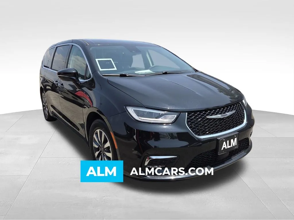 Black 2024 Chrysler Pacifica Hybrid Select for sale in Macon, GA