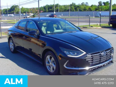 Another view of 2022 Hyundai Sonata SE for sale in Macon, GA at ALM CDJR Macon