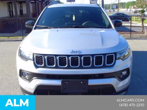 Photos of 2024 Jeep Compass Latitude for sale in Macon, GA at ALM CDJR Macon