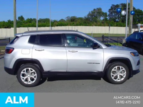 More photos of 2024 Jeep Compass Latitude at ALM CDJR Macon, GA