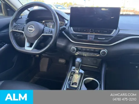 Another view of 2024 Nissan Altima 2.5 SR for sale in Macon, GA at ALM CDJR Macon