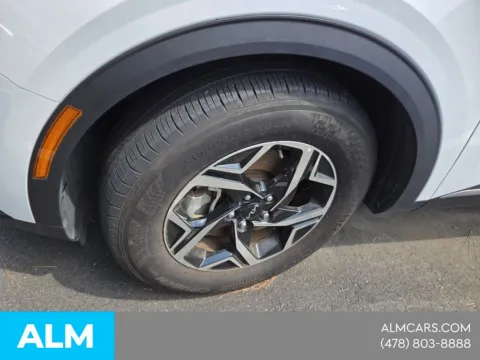 Photos of 2025 Kia Sportage LX for sale in Macon, GA at ALM Hyundai Macon