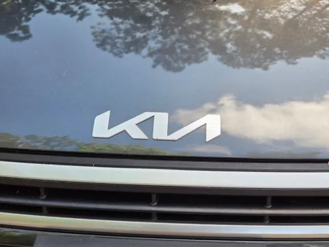 More photos of 2025 Kia K4 LXS at ALM Hyundai Macon, GA