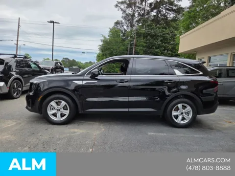 Photos of 2025 Kia Sorento LX for sale in Macon, GA at ALM Hyundai Macon