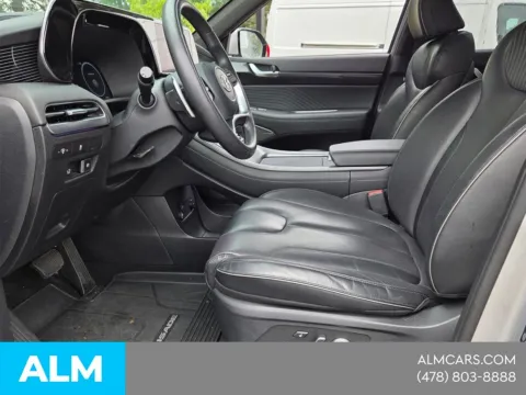 More photos of 2023 Hyundai Palisade Calligraphy at ALM Hyundai Macon, GA