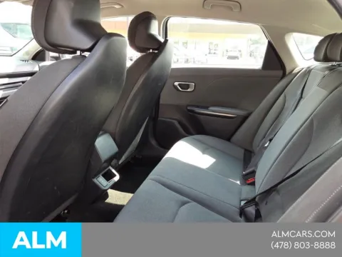 More photos of 2025 Kia K4 LXS at ALM Hyundai Macon, GA