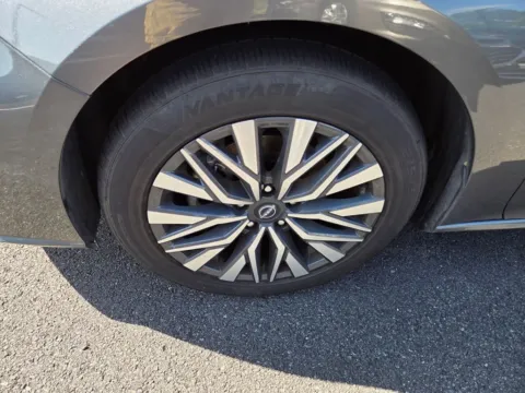 Photos of 2025 Nissan Altima 2.5 SV for sale in Macon, GA at ALM Hyundai Macon