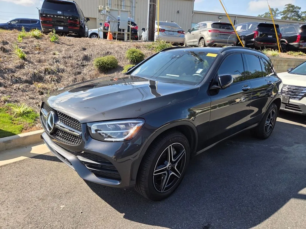 Black 2022 Mercedes-Benz GLC 300 for sale in Macon, GA