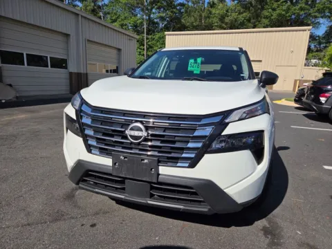 Photos of 2024 Nissan Rogue S for sale in Macon, GA at ALM Hyundai Macon