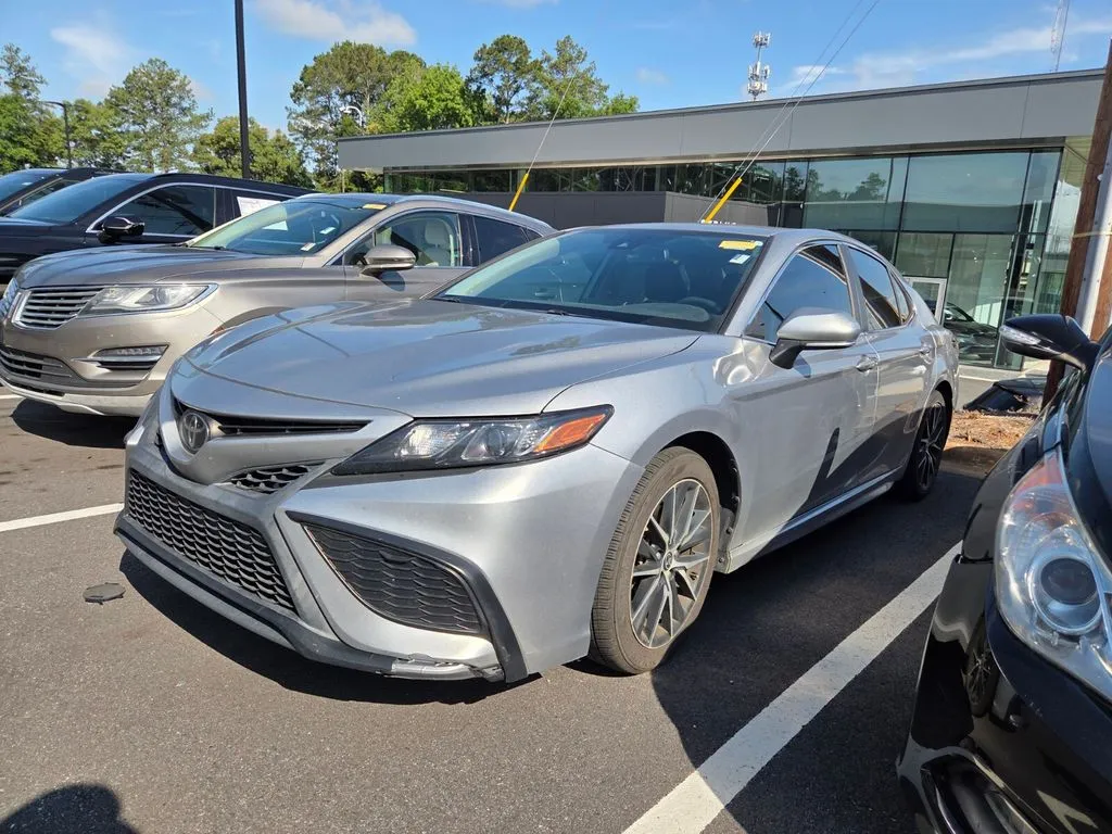 Silver 2022 Toyota Camry SE for sale in Macon, GA