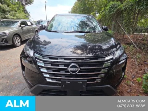 Photos of 2024 Nissan Rogue SV for sale in Macon, GA at ALM Hyundai Macon