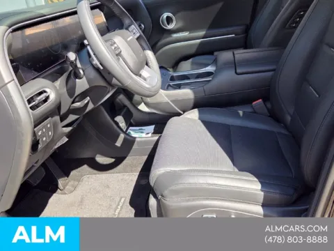 More photos of 2026 Hyundai Palisade Calligraphy at ALM Hyundai Macon, GA