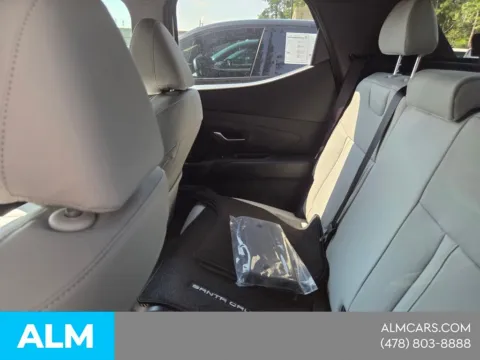 More photos of 2026 Hyundai Santa Cruz SEL at ALM Hyundai Macon, GA