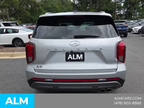 More photos of 2025 Hyundai Palisade SEL at ALM Hyundai Macon, GA