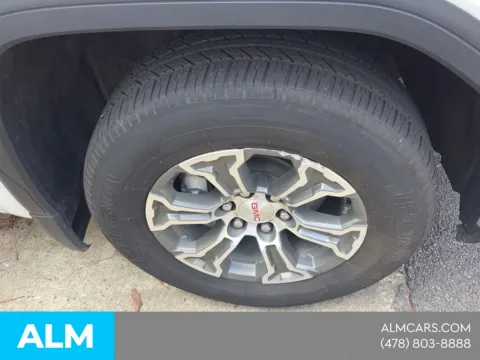 More photos of 2025 GMC Sierra 1500 SLT at ALM Hyundai Macon, GA