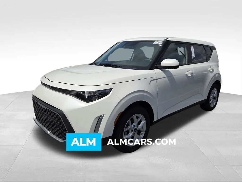 White 2025 Kia Soul LX for sale in Macon, GA